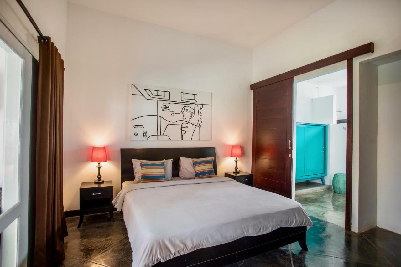 Villa JULIA | heart of Seminyak | 350m Beach Bagian luar foto